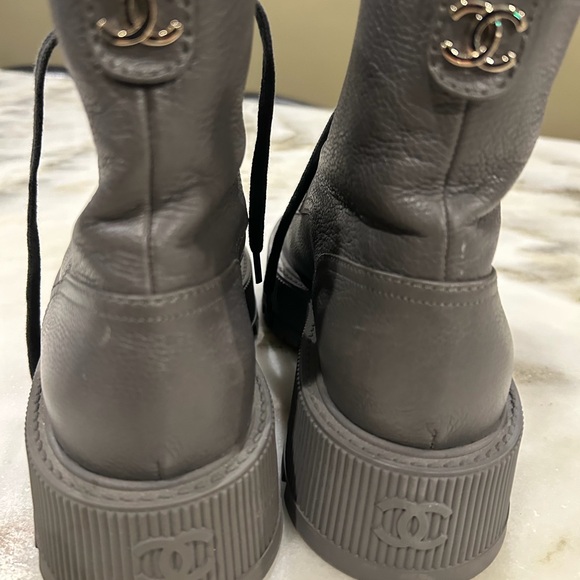 Brand New Chanel Grey Leather Cap Toe Combat Boots, 38 - Picture 4 of 6